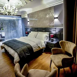 Отель Hotel Vila Tirana